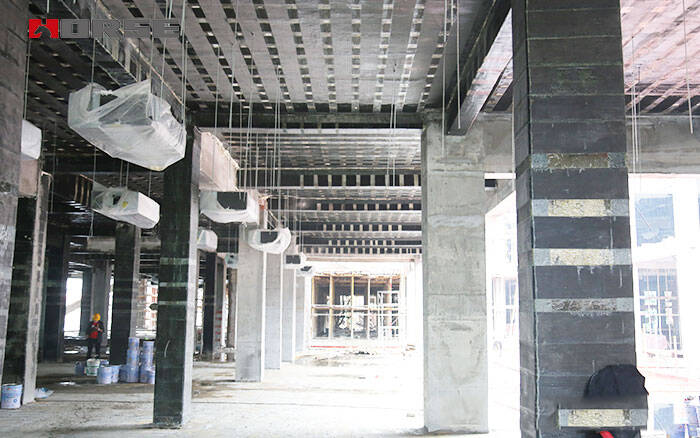 beam, slab and column are filled with carbon fiber fabric beam, slab and column are filled with carbon fiber fabric