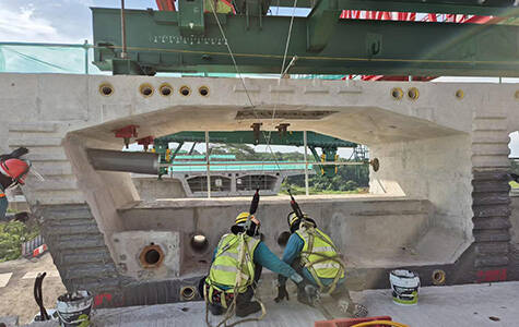  Bridge Segmental Adhesive for Newly Built Box Girders in Singapore